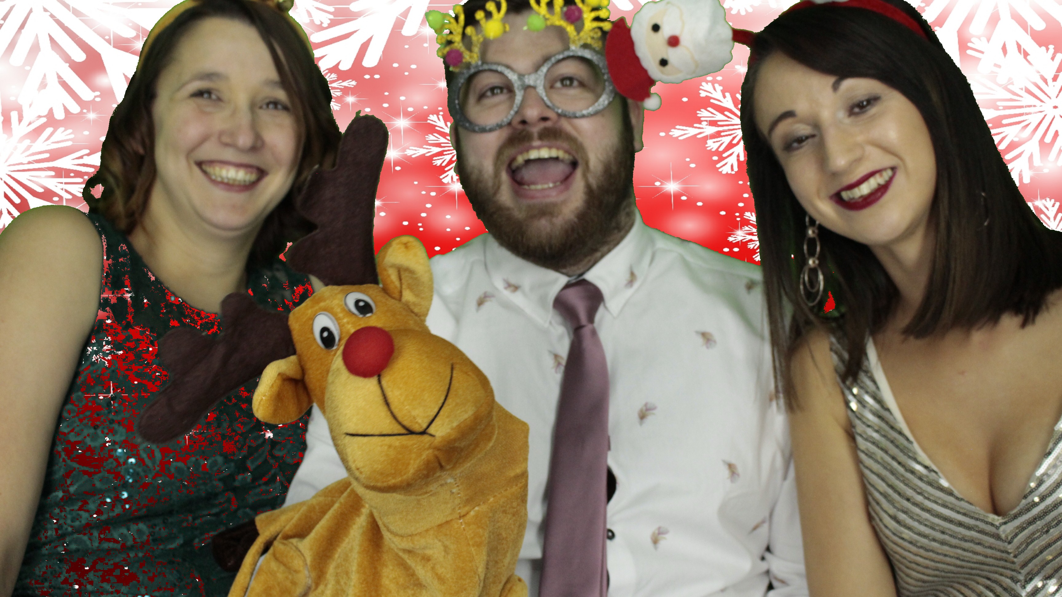 Portsmouth Water Christmas Party | View more photos from the event at gallery.myphotoboothexperience.co.uk/u/MyPhotoBoothExperienceLtd/Portsmouth-Water-Christmas-Party